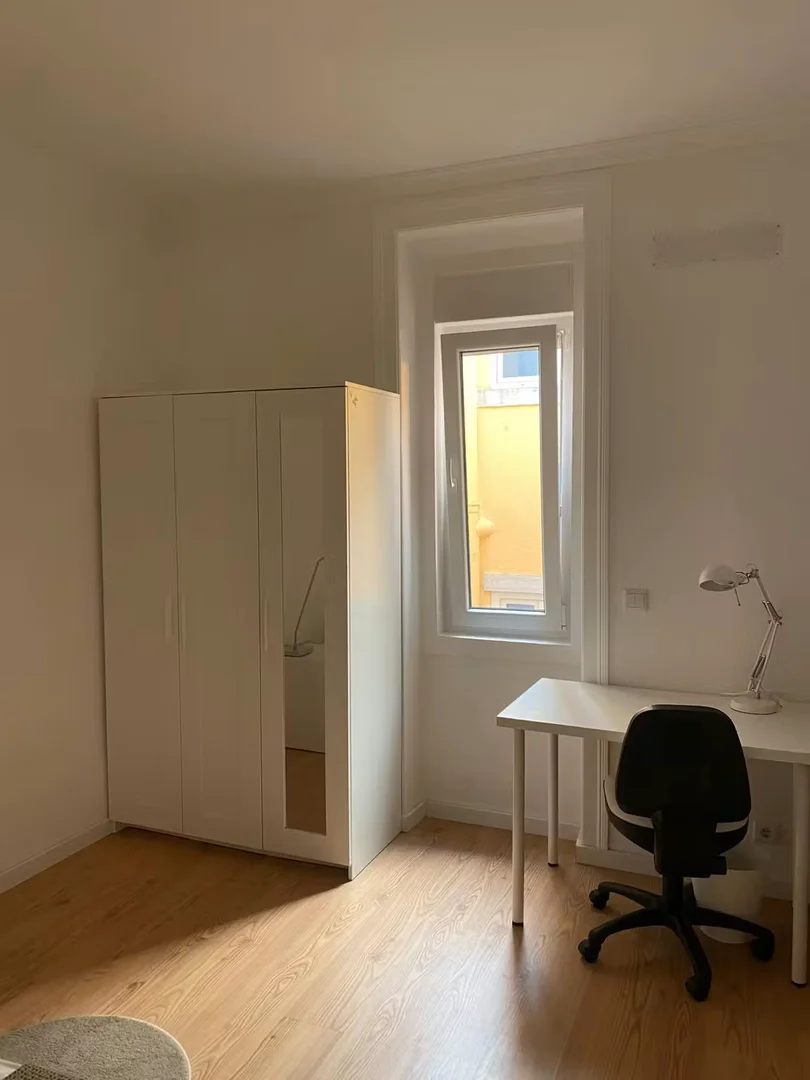 Komfortables und geräumiges Studentenzimmer in 