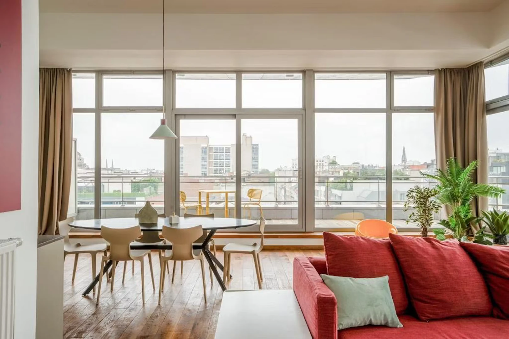 Apartamento moderno e brilhante em Antuérpia