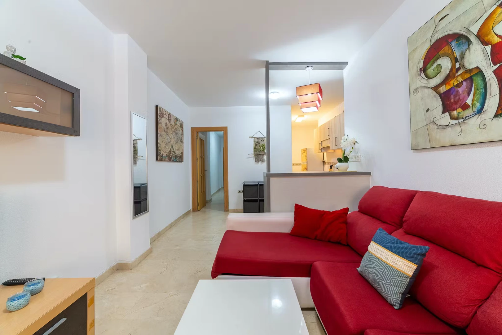 Apartamento moderno y luminoso en Almería