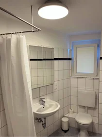 Quarto privado em Münchener Str., 60329 Frankfurt am Main, Germany, imagem 3 de 7