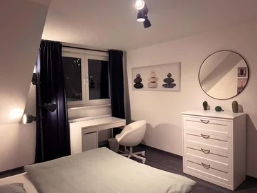 Quarto privado em Münchener Str., 60329 Frankfurt am Main, Germany, imagem 5 de 7