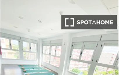Privatzimmer im Wohnheim in der Pl. la Poesía, bild 18 von 19