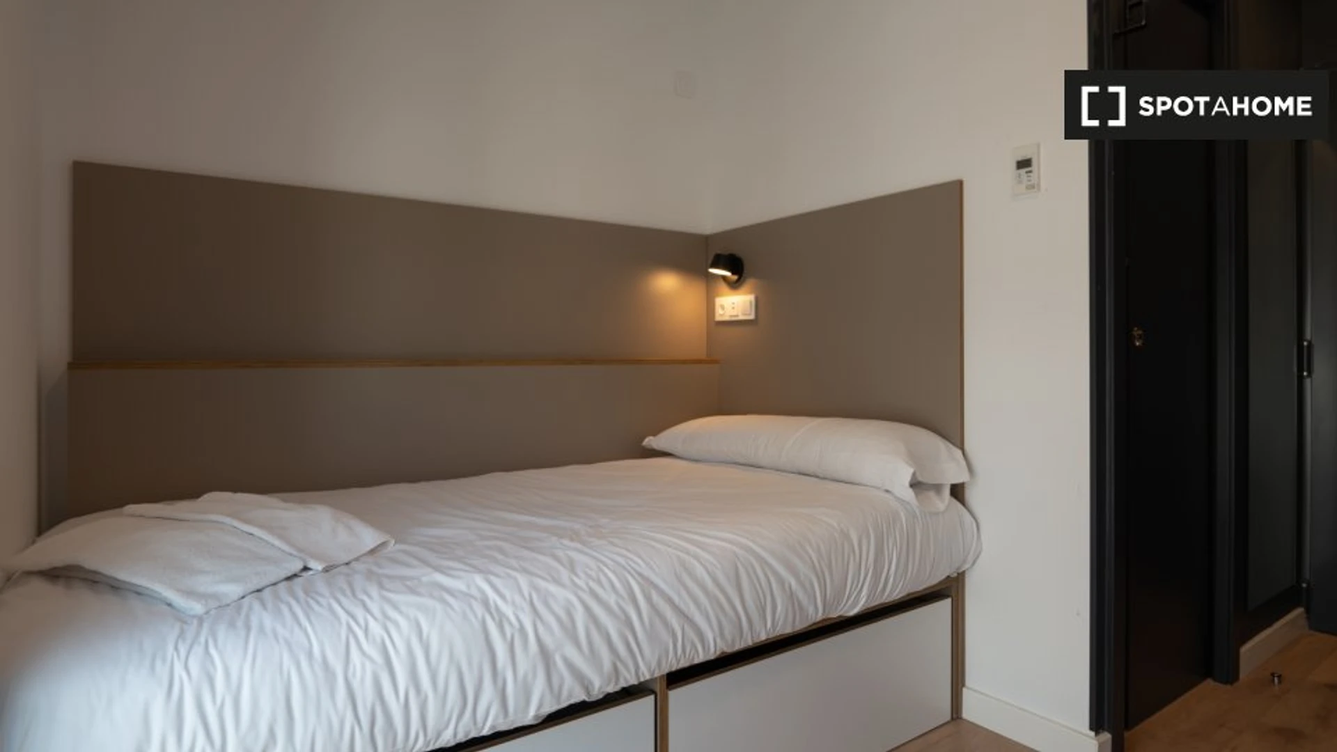 Pokój do wynajęcia we wspólnym mieszkaniu w Malaga
