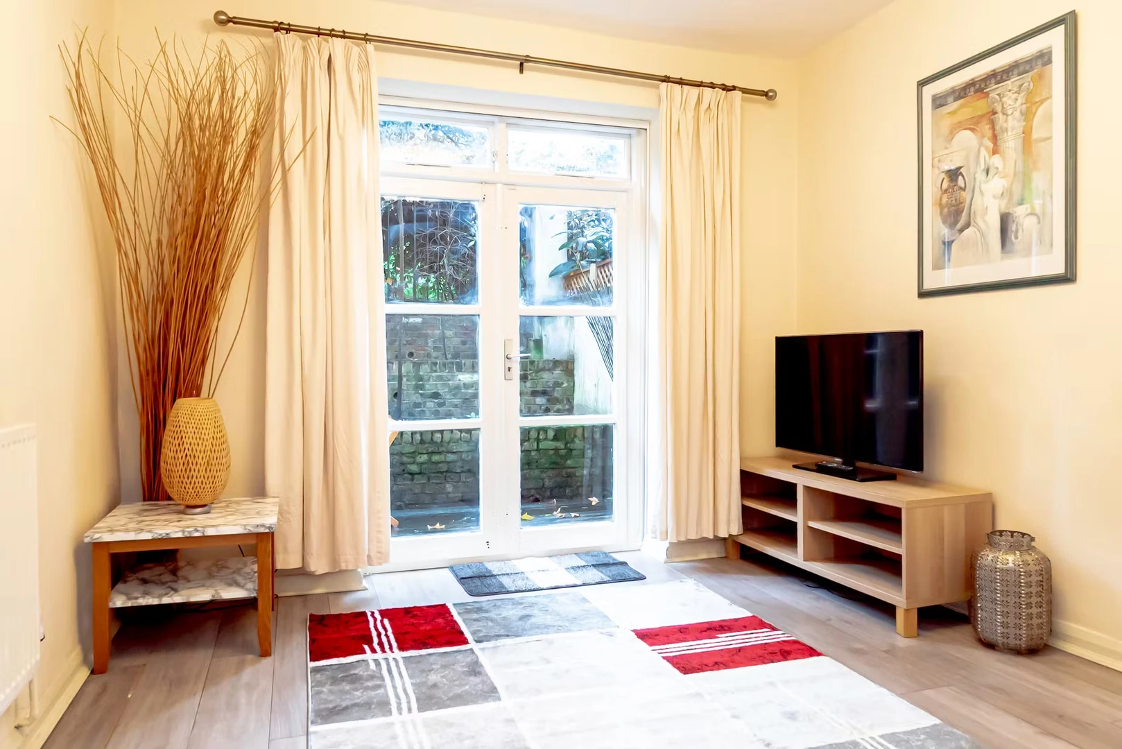 Accommodation with 3 bedrooms in City Of Westminster