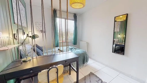 Stanza privata in Impasse de l'Azur, Mirail-Reynerie-Bellefontaine, immagine 1 di 10