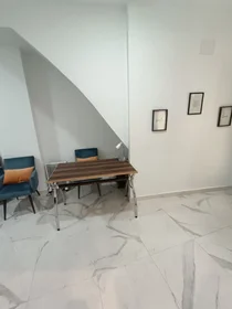 Appartamento intero in Carrer del Cardenal Vidal i Barraquer 28, immagine 3 di 10