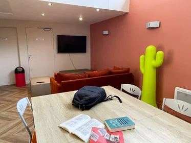 Private room in residence at Marseille, 13014, image 20 of 22