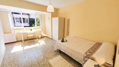 Habitación en alquiler con cama doble Alicante-alacant