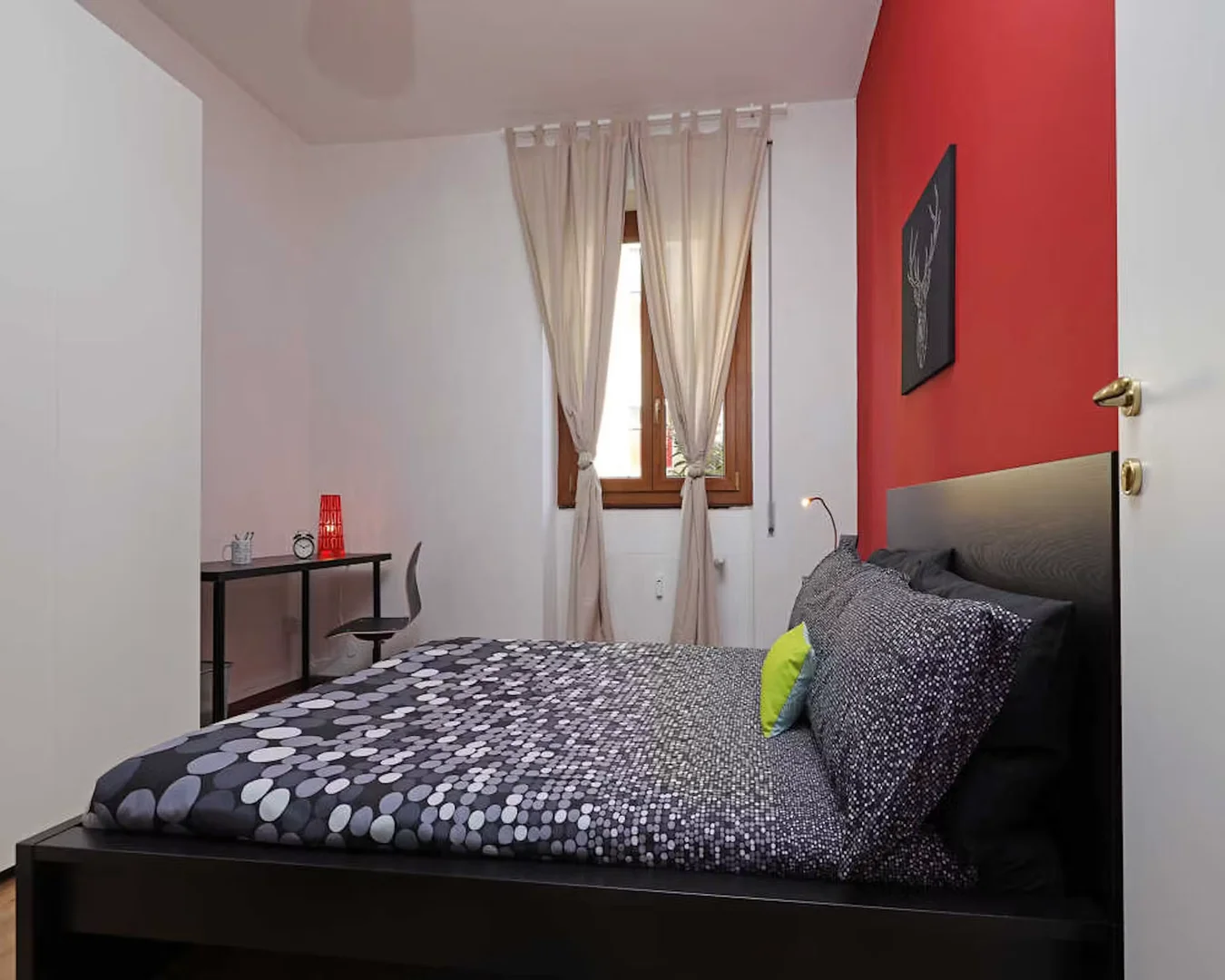 Chambre d'étudiant confortable et spacieuse dans