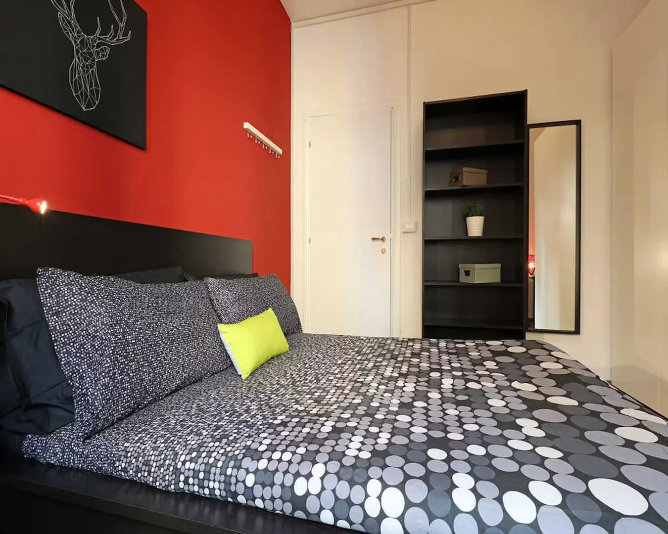 Chambre d'étudiant bon marché à proximité du campus dans