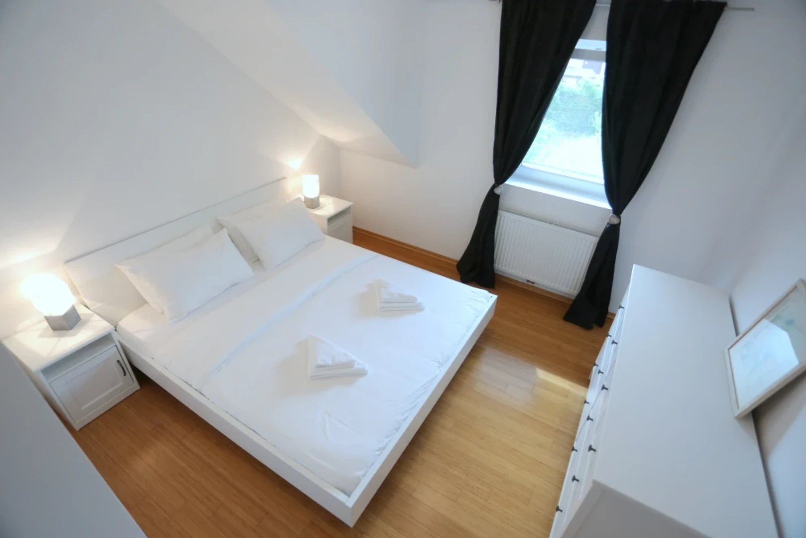 Alojamento com 2 quartos em Liubliana