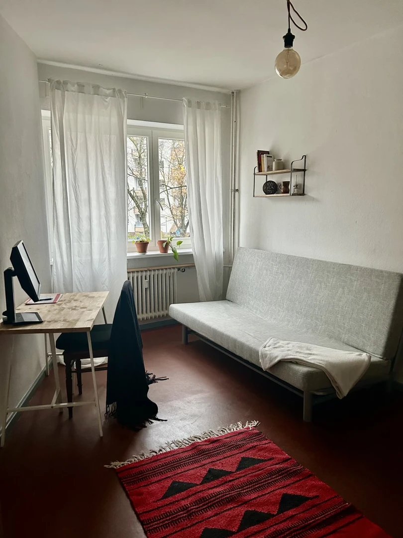 Renting rooms by the month in berlin