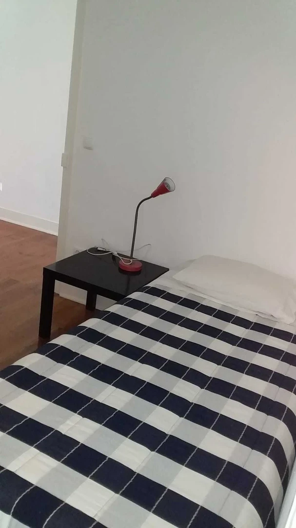 Alojamiento con 3 habitaciones en Lisboa