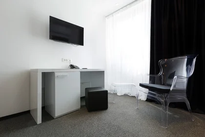 Quarto privado em Ulica Antuna Branka Šimića 33, imagem 3 de 8