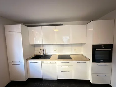 Quarto privado em Ulica Antuna Branka Šimića 33, imagem 6 de 8