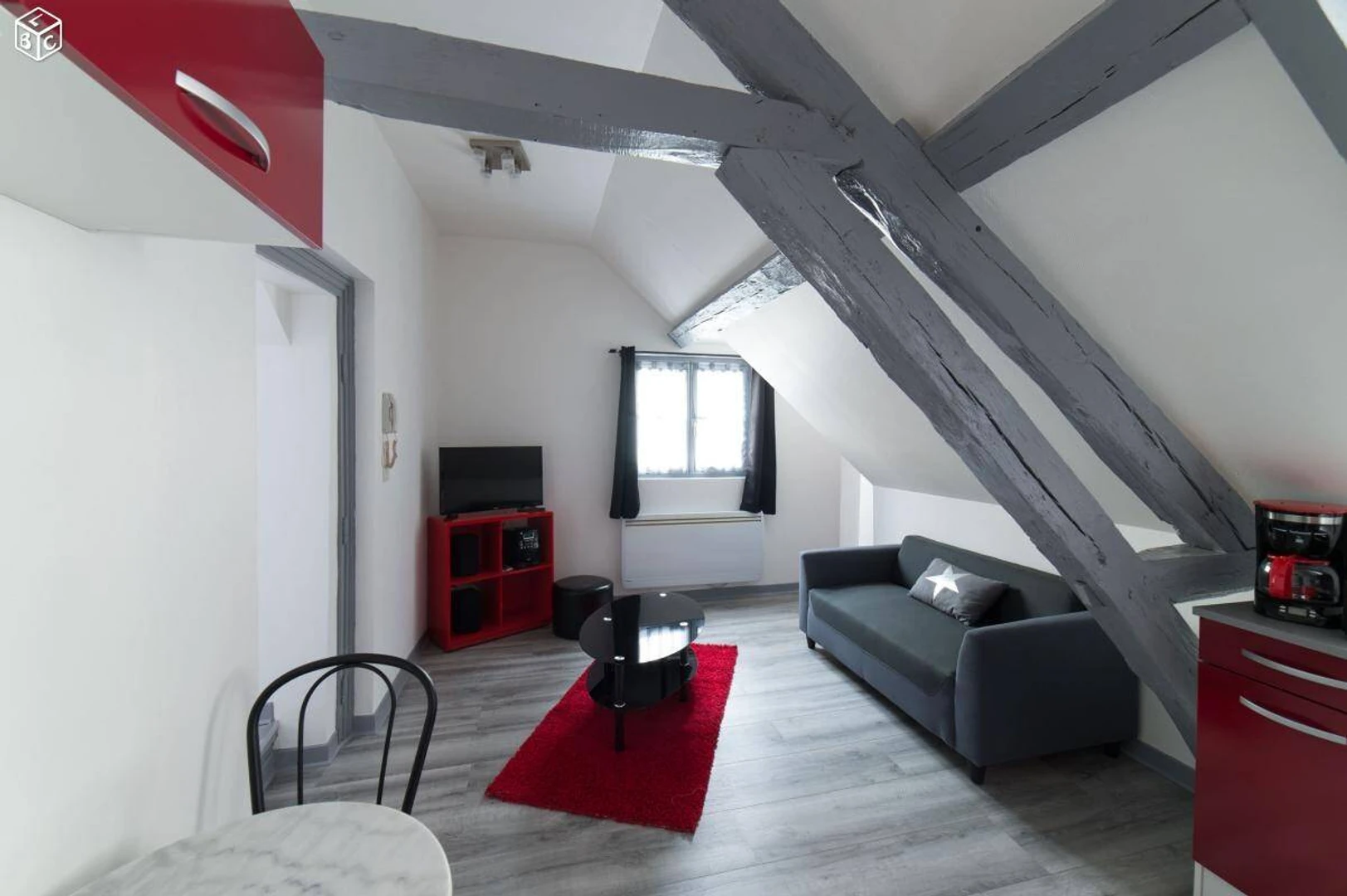 Accommodation with 3 bedrooms in Troyes