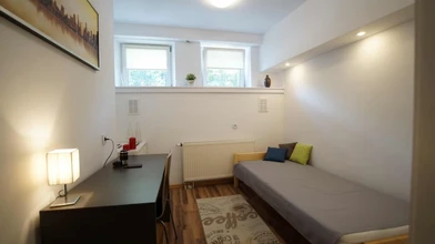 Cheap private room in Łodz