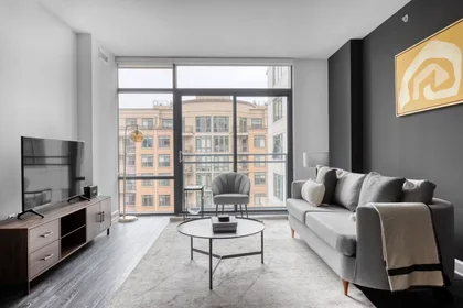 Logement entier à Fairfax Drive, Virginia Square, image 1 de 10