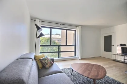 Dairenin tamamı konumu Rue Castéja, Billancourt–Rives de Seine, 6 10 görüntüsü