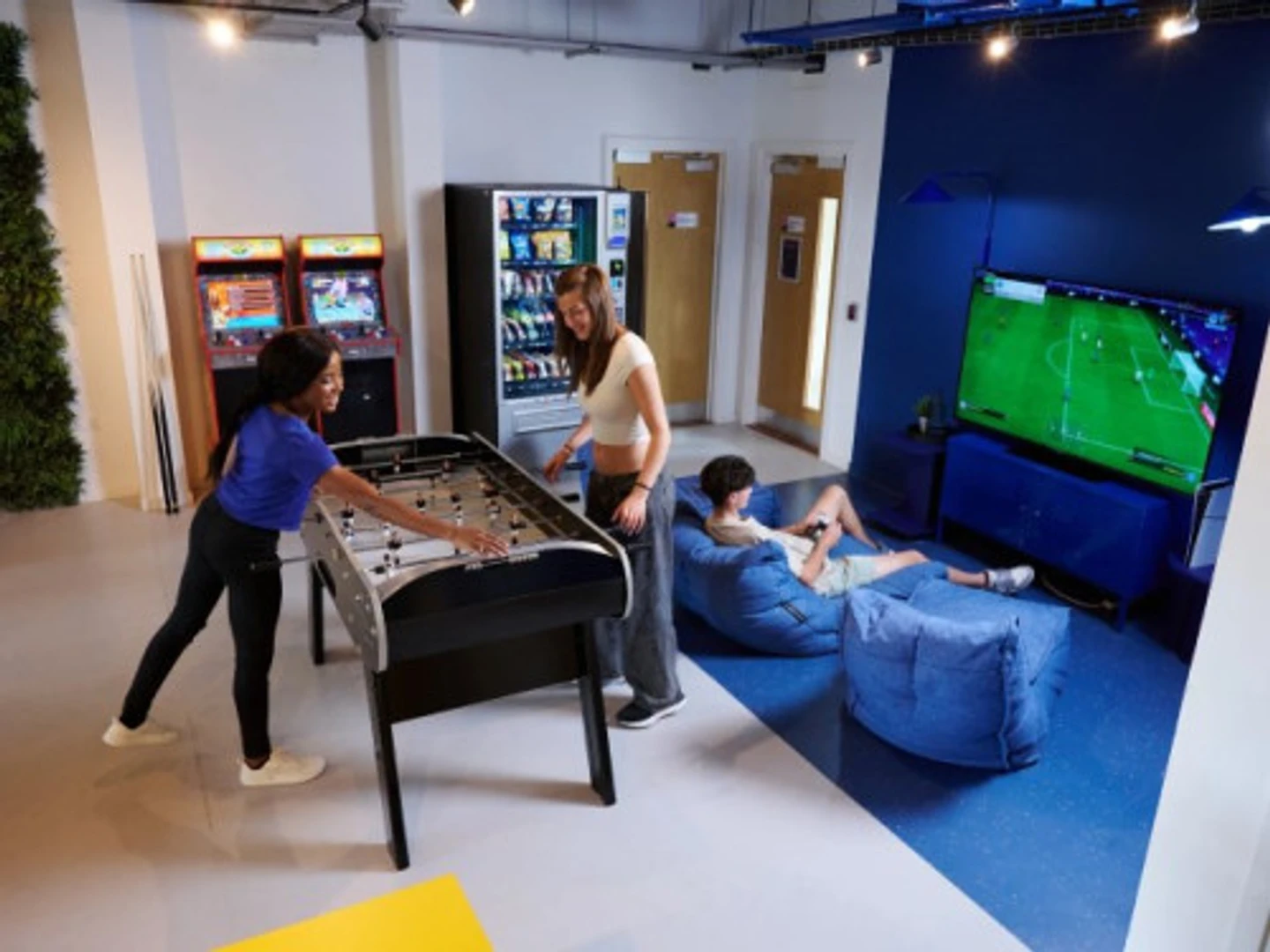 Cozy room for students available in 