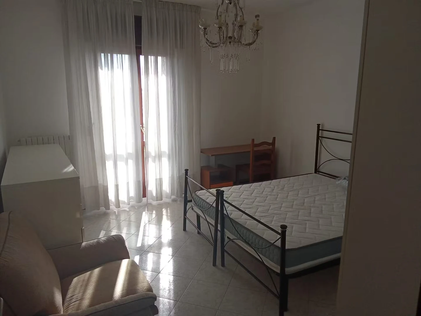 Lecce de ortak bir dairede kiralık oda