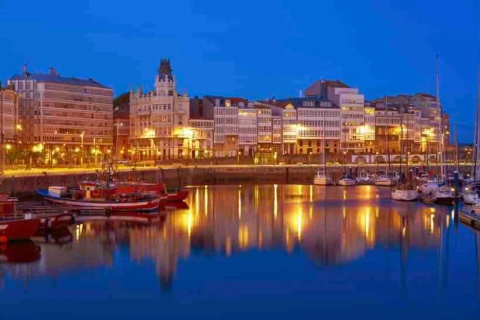 Quarto para alugar com cama de casal em Uma Coruña
