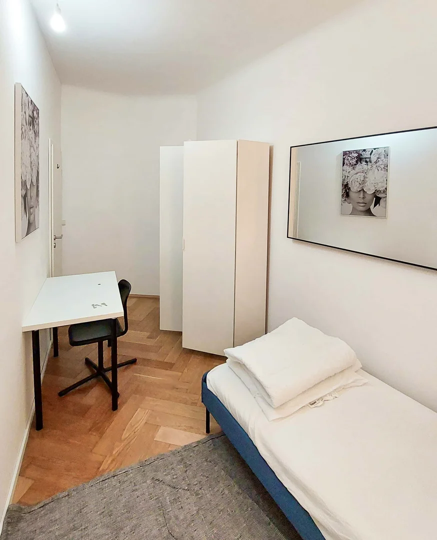 Comfortable and spacious student room in