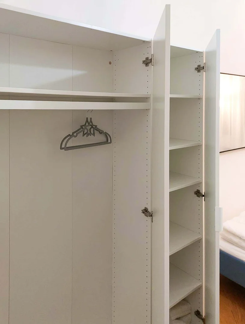 Comfortable and spacious student room in