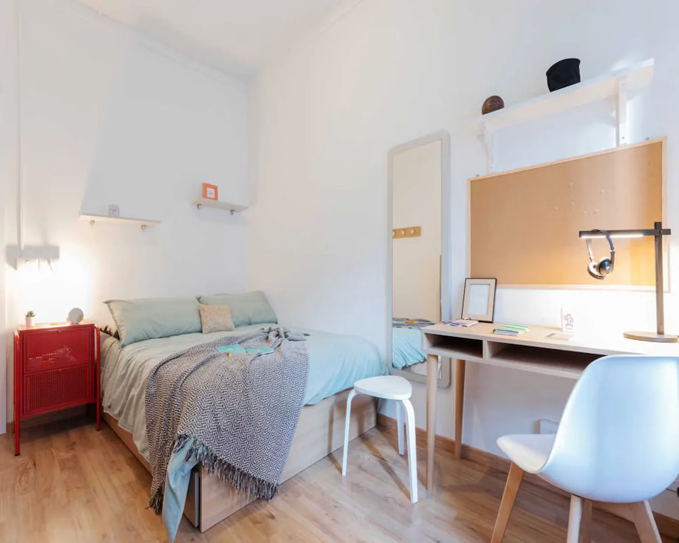 Camera per studenti economica con posizione comoda a 