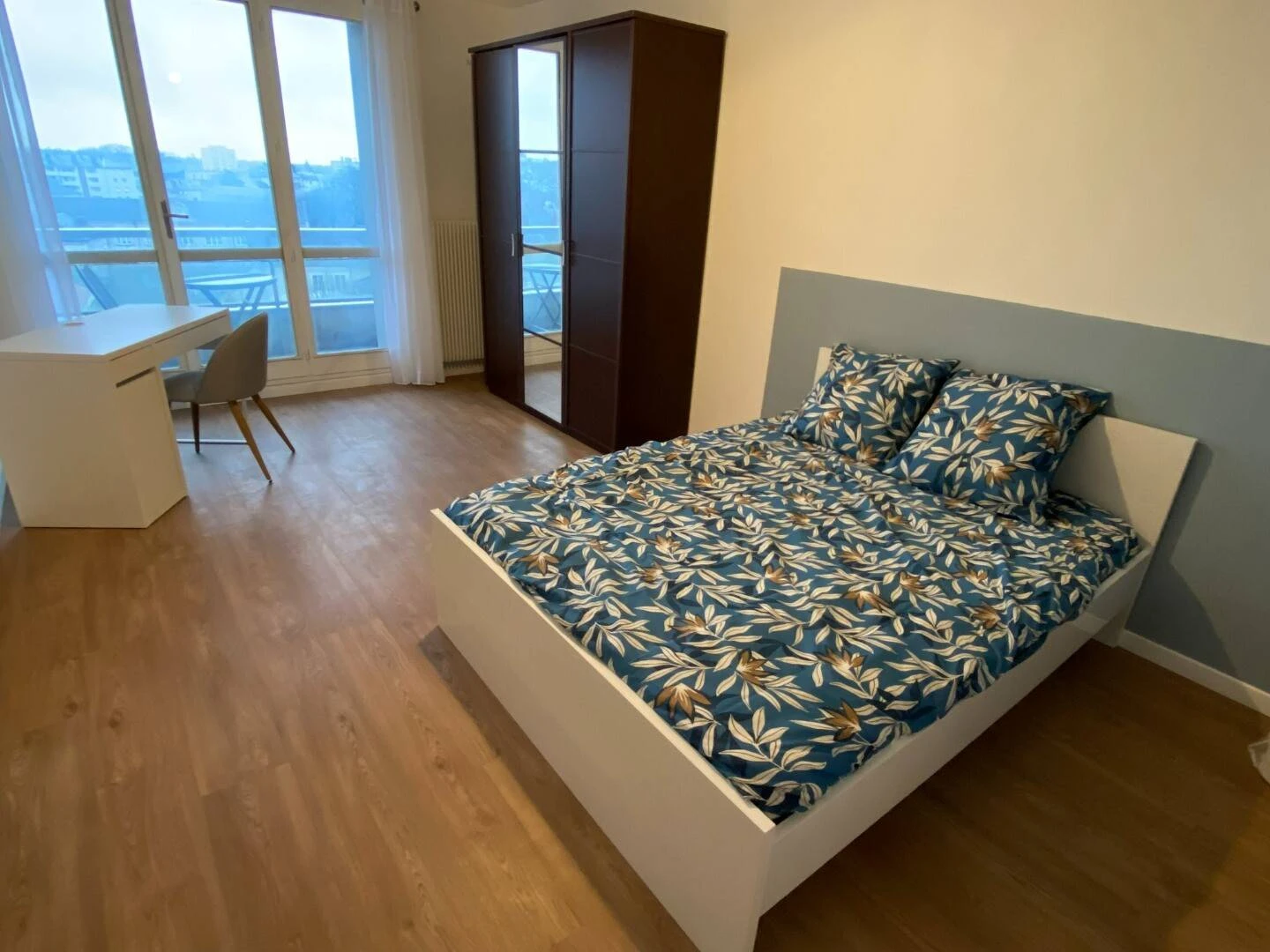 Habitación en alquiler con cama doble orleans