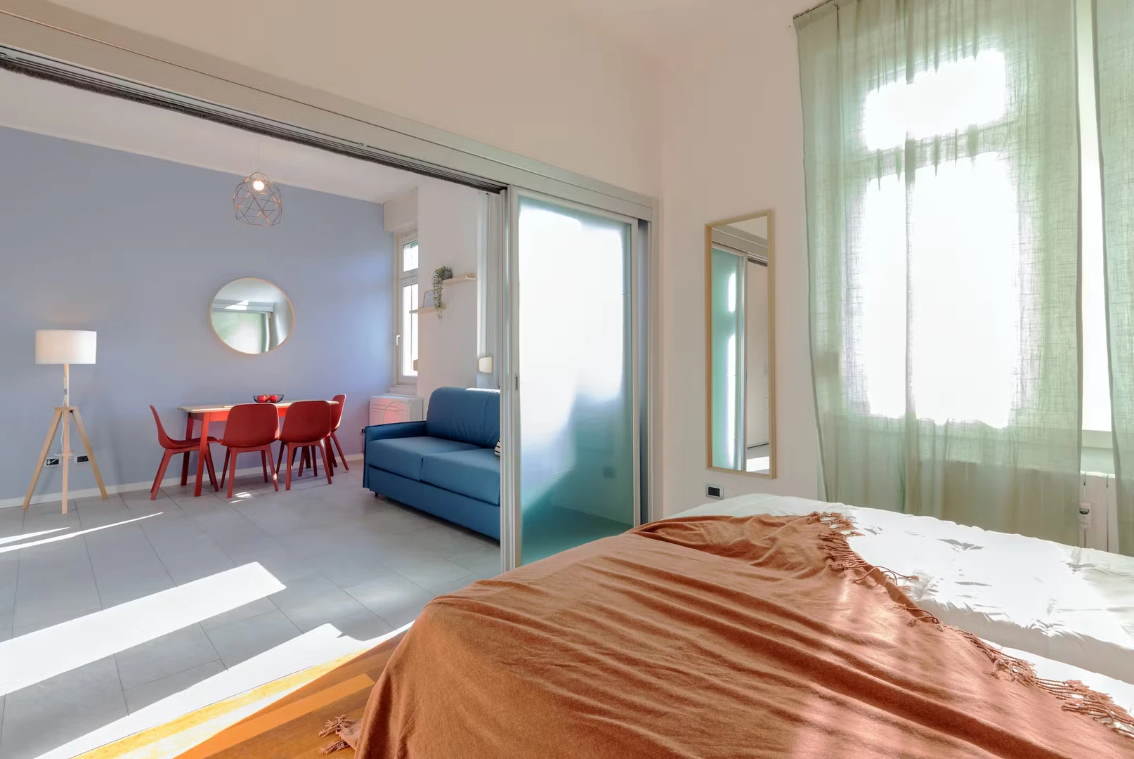 Komplette Wohnung voll möbliert in Trieste