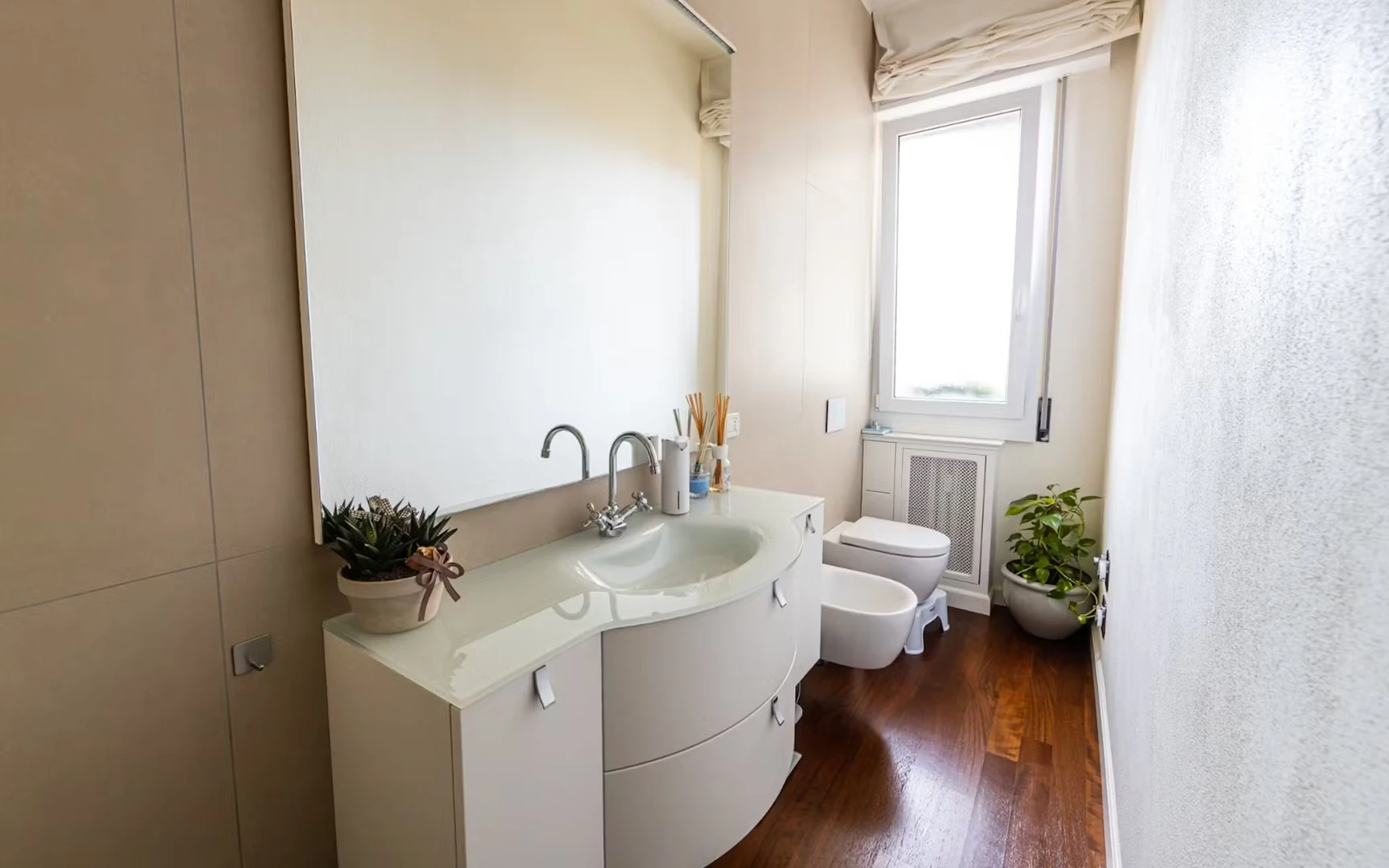 Shared room in 3-bedroom flat Bologna