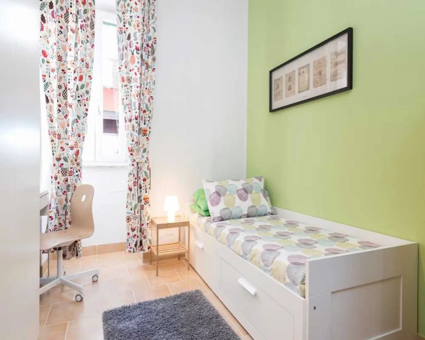 Habitación asequible para estudiantes con buena iluminación en 