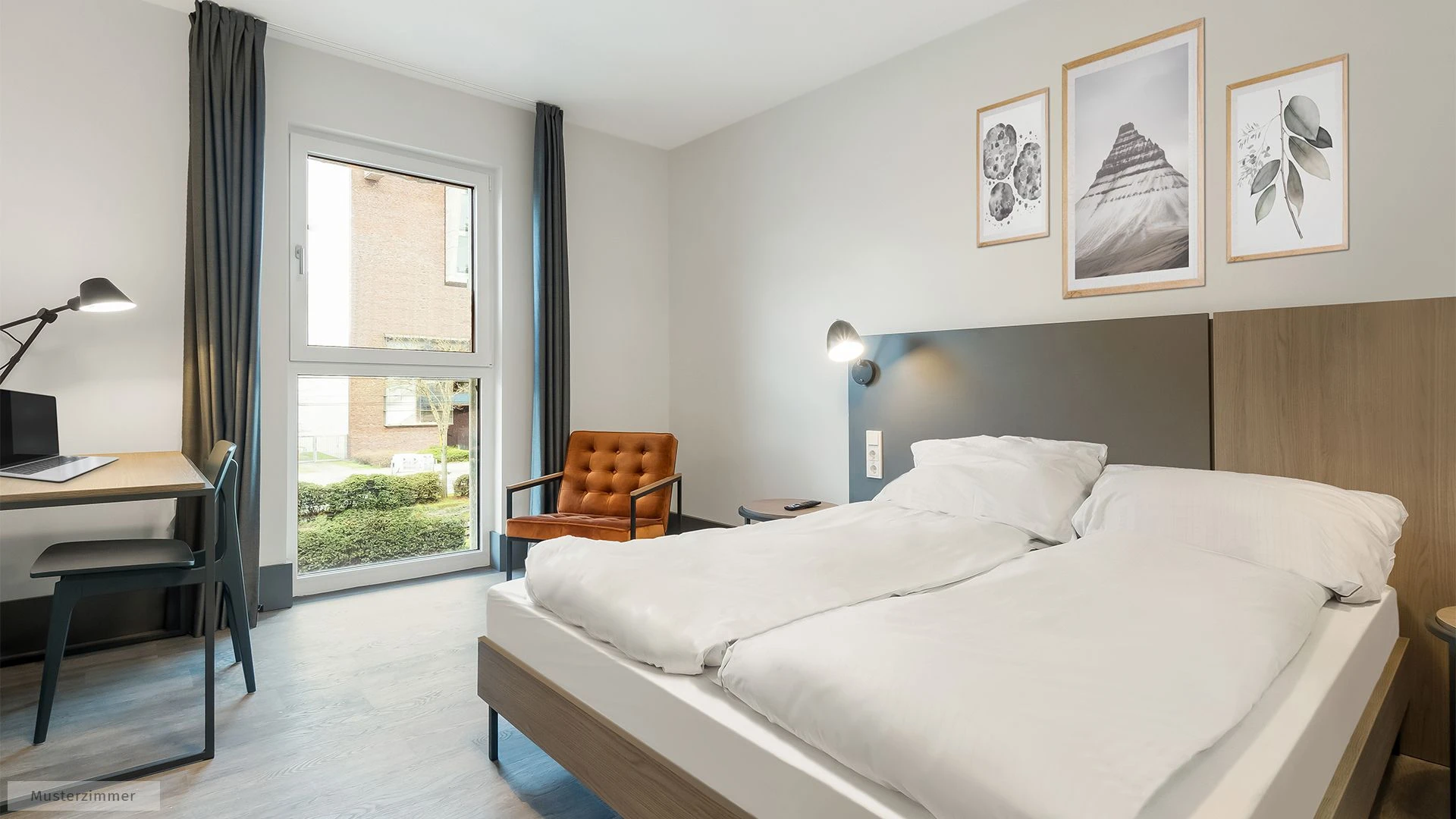 Frankfurt de çift kişilik yataklı kiralık oda