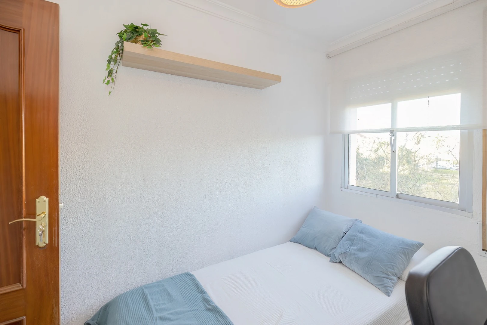 Stanza in affitto in appartamento condiviso a Jerez De La Frontera
