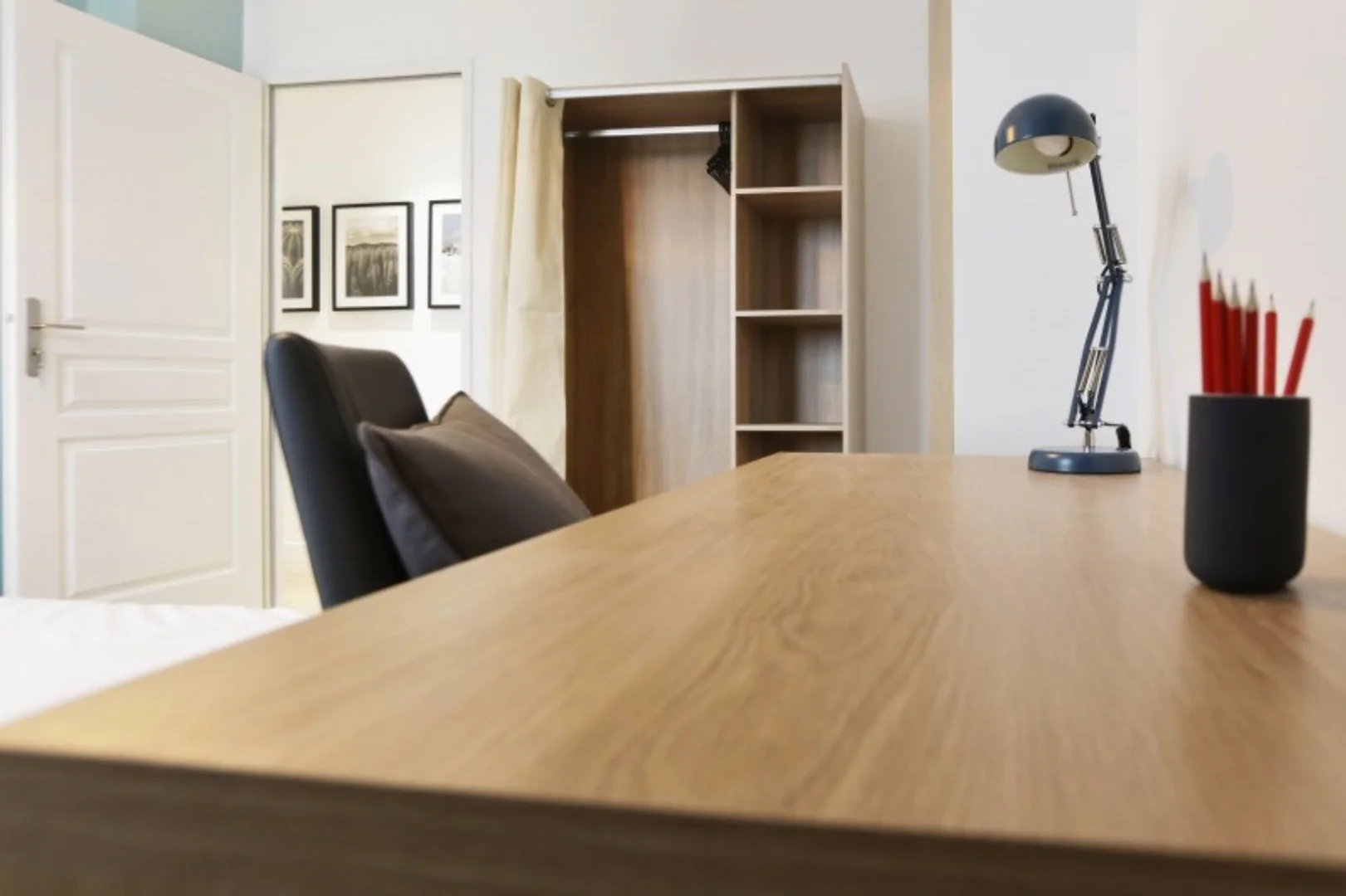 Chambre d'étudiant confortable et spacieuse dans 