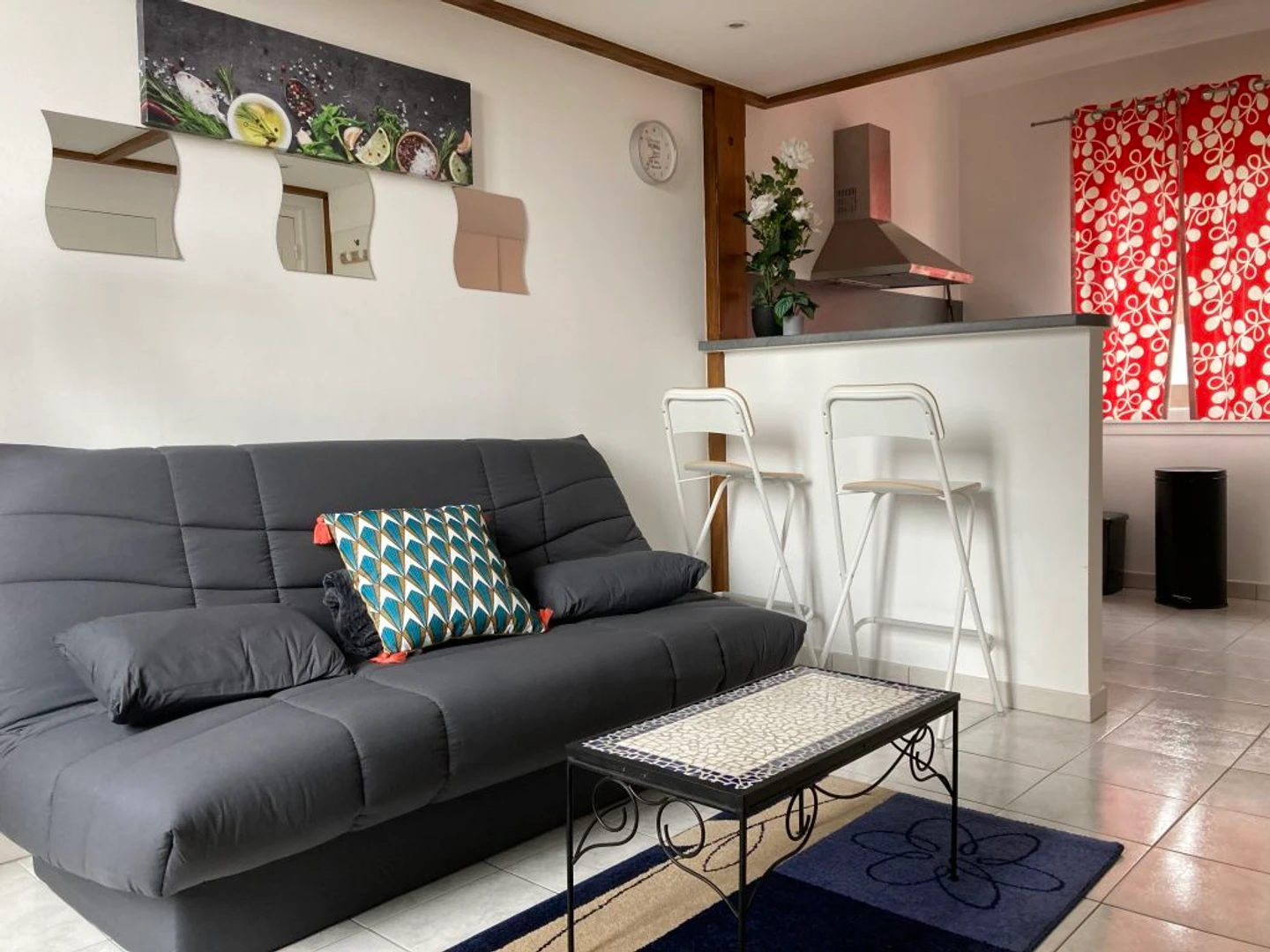 Two bedroom accommodation in Cannes