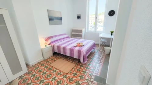 Quarto para alugar ao mês em Alicante-alacant