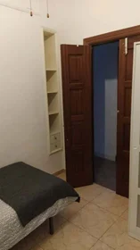 Stanza privata in C/ del Gral. San Martín, 3, 46004 València, Valencia, Spain, immagine 2 di 18