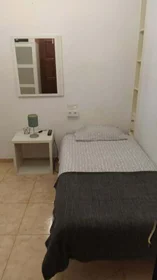 Stanza privata in C/ del Gral. San Martín, 3, 46004 València, Valencia, Spain, immagine 4 di 18