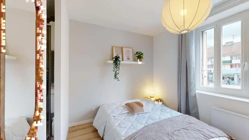 Prywatny pokój 101 Av. du Drapeau, 21000 Dijon, France, obraz 1 10