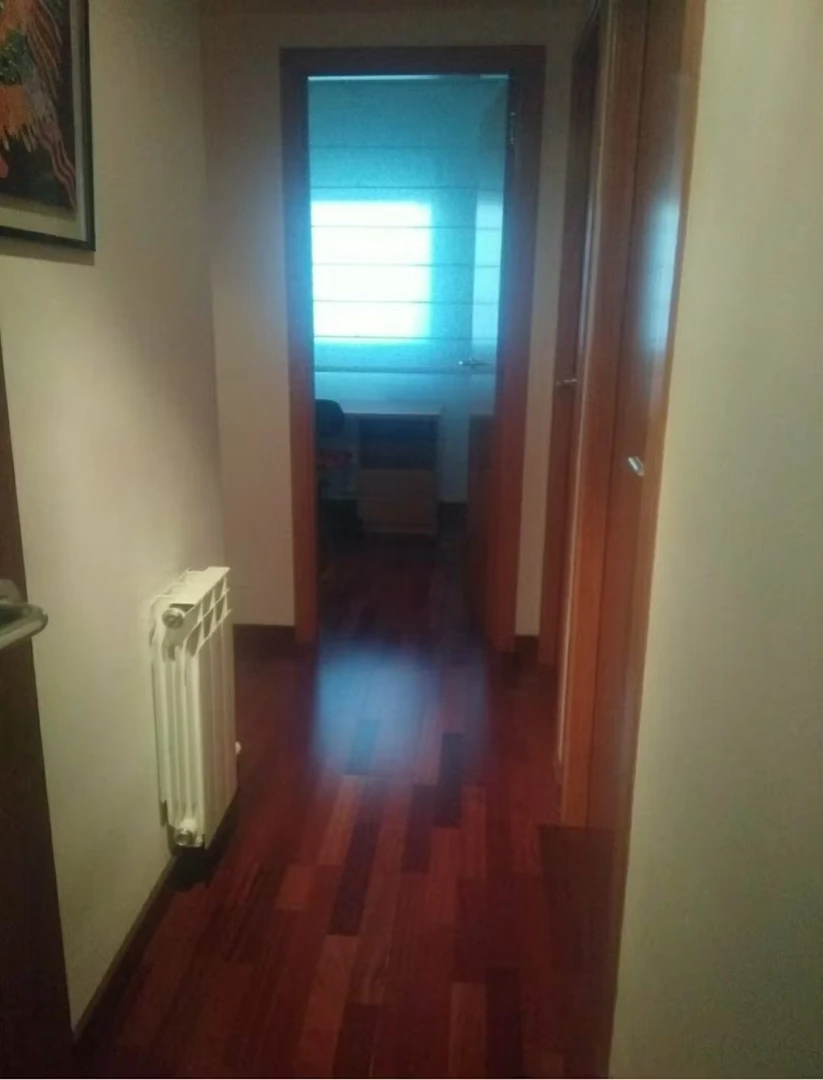 Alquiler de habitación en piso compartido en Tarrasa