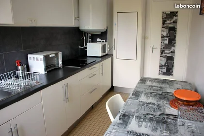 Quarto privado em Saint-martin-d'hères, 38400, imagem 1 de 10