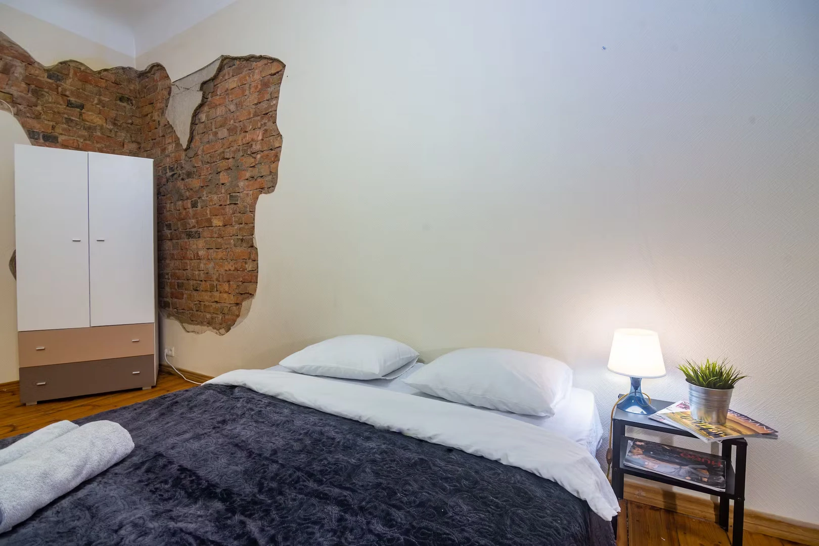 Quarto para alugar com cama de casal em Rīga