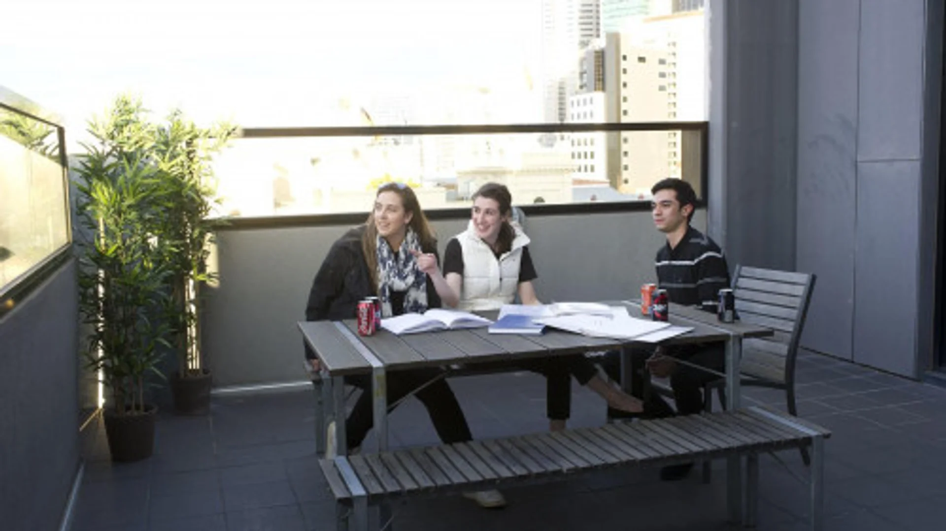 Habitación estudiantil económica cerca del campus en 