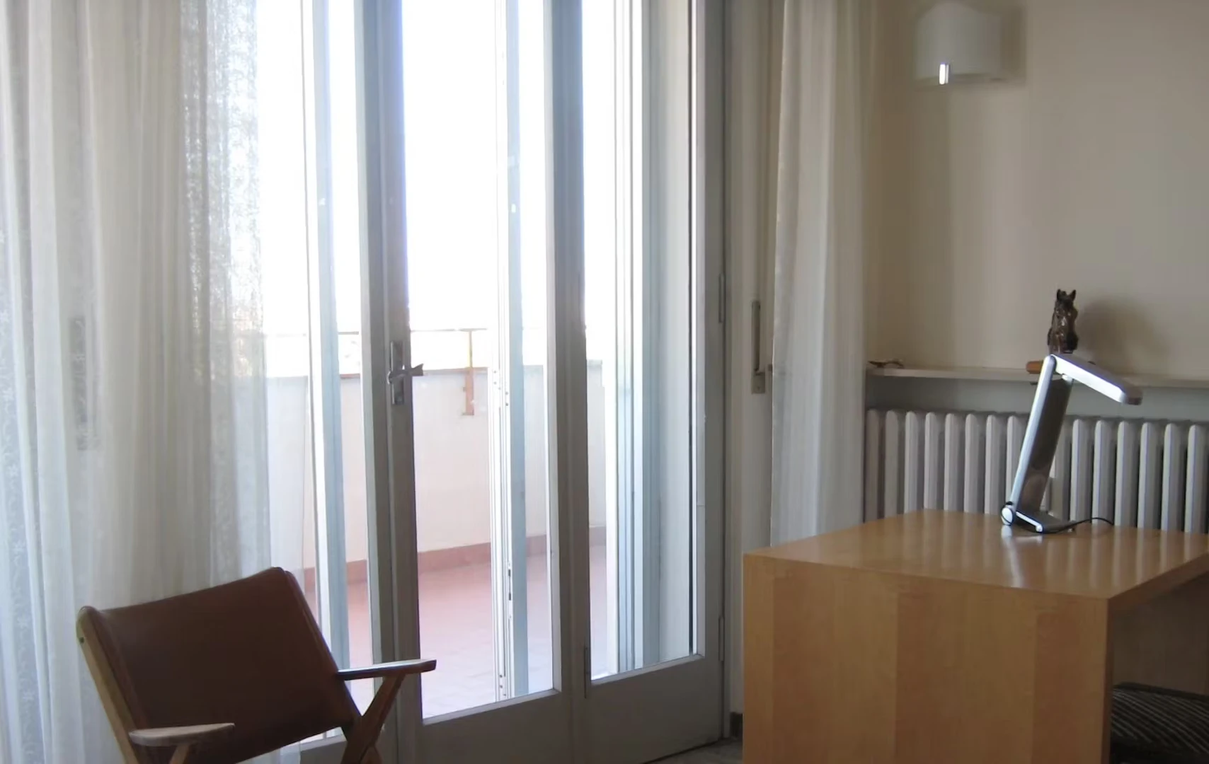 Forlì de çift kişilik yataklı kiralık oda