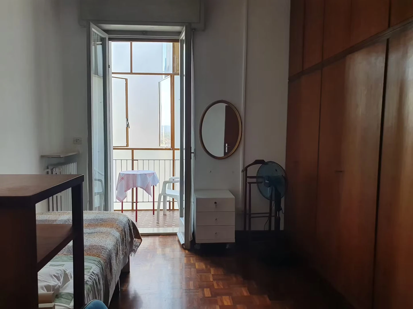 Bright private room in Forlì