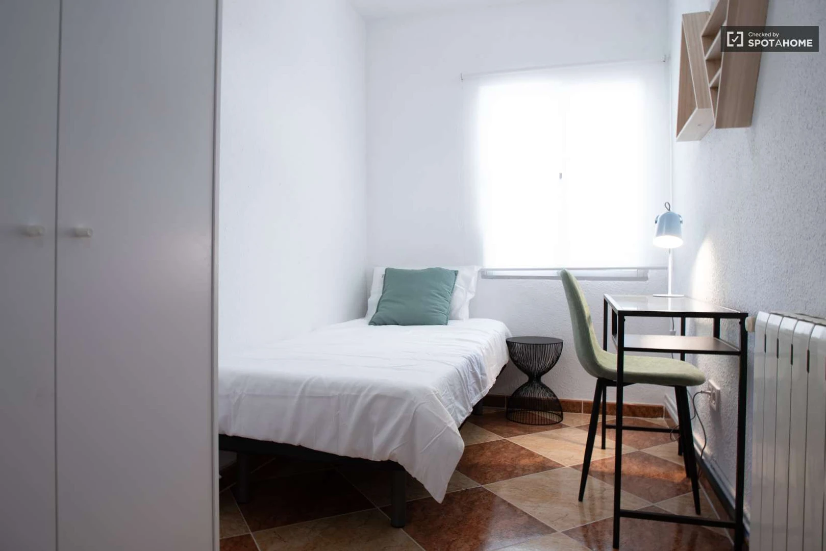 Pokój do wynajęcia z podwójnym łóżkiem w Fuenlabrada