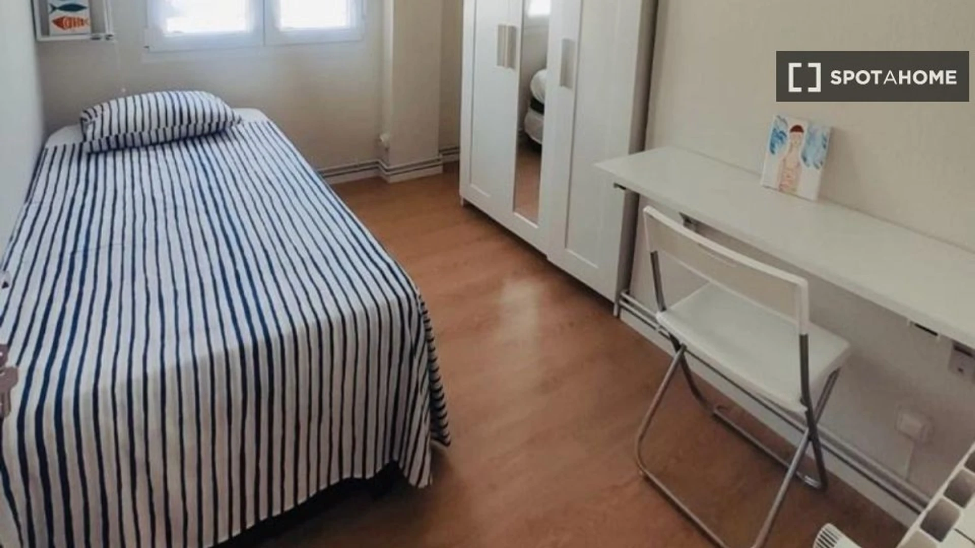 Pokój do wynajęcia z podwójnym łóżkiem w Santander
