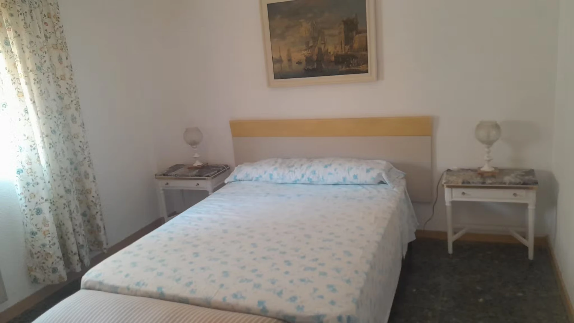 Logement avec 3 chambres à Saragosse